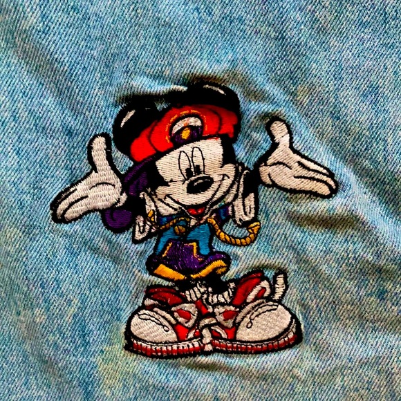 90’s Mickey Mouse Long Shorts 📽 - Picture 3 of 6